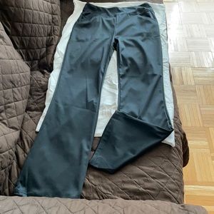 Women’s high waist pants - side pockets bootleg leggings.